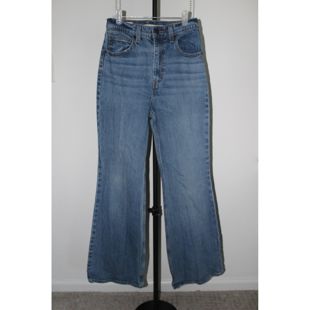Levi's Premium‎ 70s High Flare Jeans Women's 25 Medium Wash Blue Denim